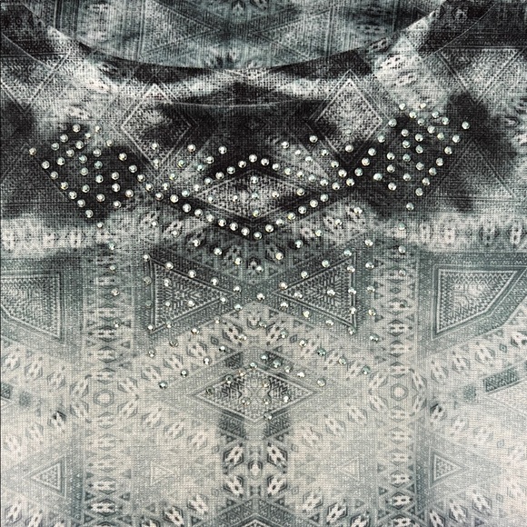 ONE WORLD Black and Gray Patterned Short Sleeve Top - Picture 3 of 4